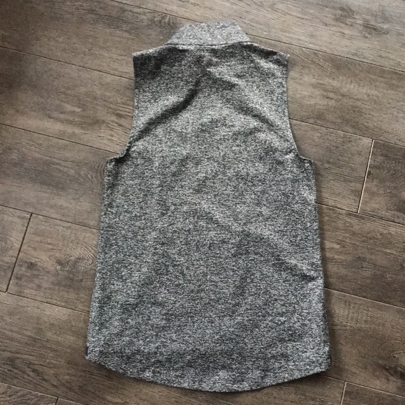 #11 UA vest - Picture 3 of 3